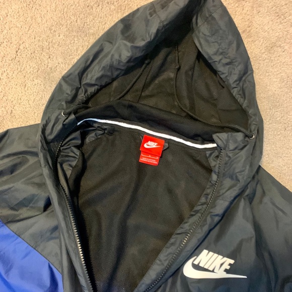 Nike Jacket - Picture 2 of 4